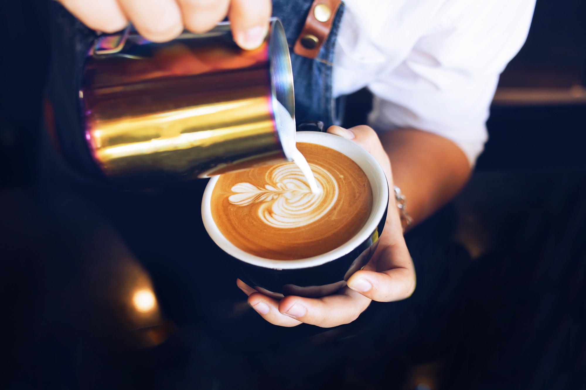 How to make coffee latte art.