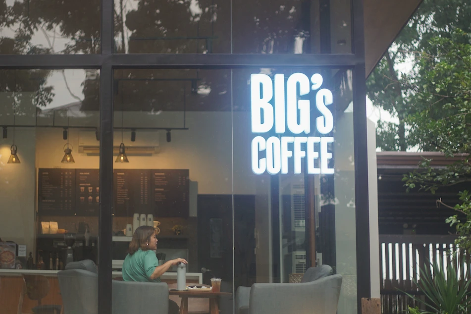 bigs coffee renovated place